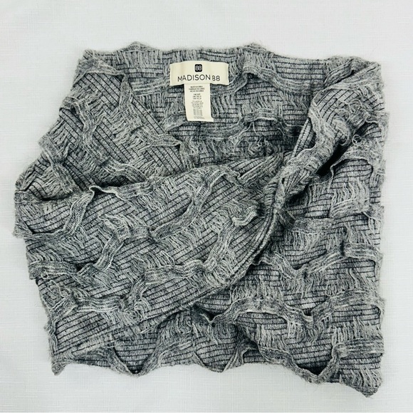 Madison 88 Gray Basket Weave Infinity Scarf - Picture 3 of 7